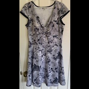 ModCloth Grey & Black Floral Cap Sleeve Dress